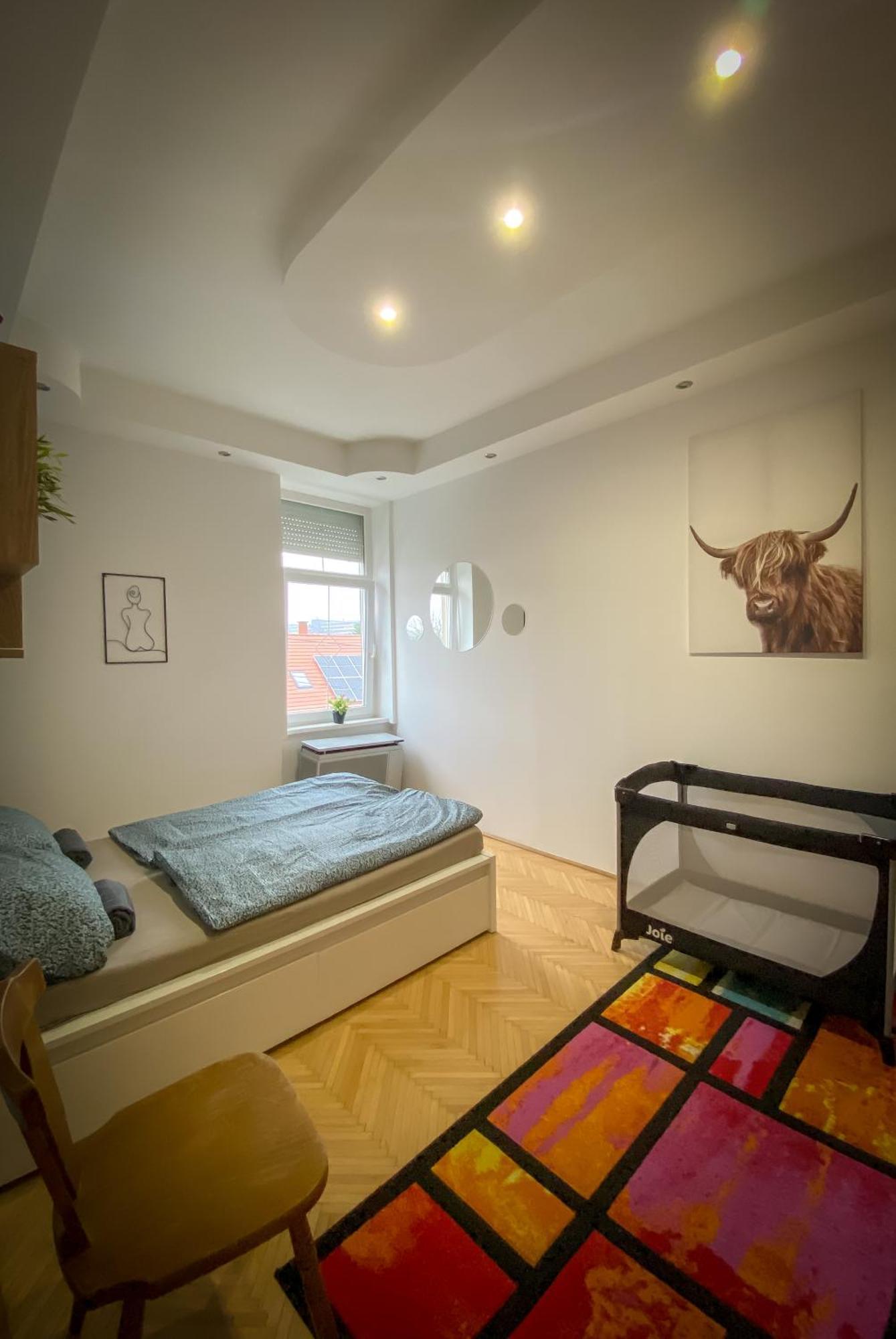 Lovely central apartment with free parking, Központhoz közeli 2 szép szobás lakás Győr Exterior foto